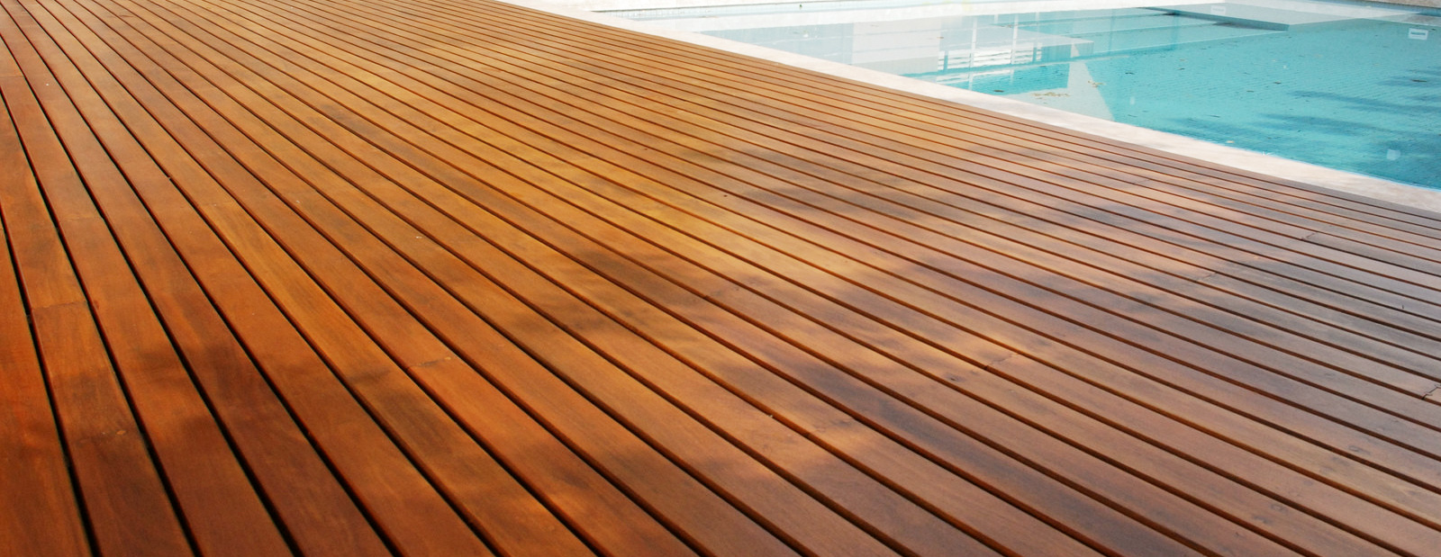 Deck de madeira